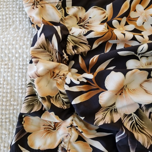 BIKINI BAY 1 Piece Ruched Brown/Black Swimsuit - Picture 4 of 10